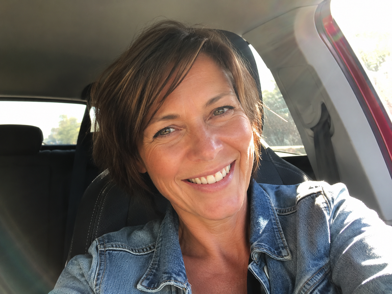 Sandra B., 41